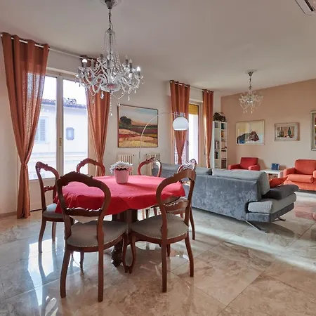 Florence&us San Frediano Guest house Florence